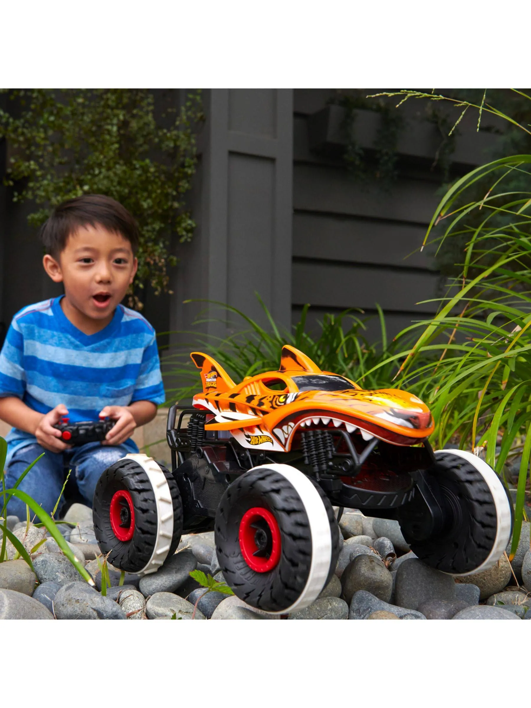 Hot Wheels Monster Trucks Unstoppable Tiger Shark RC Vehicle