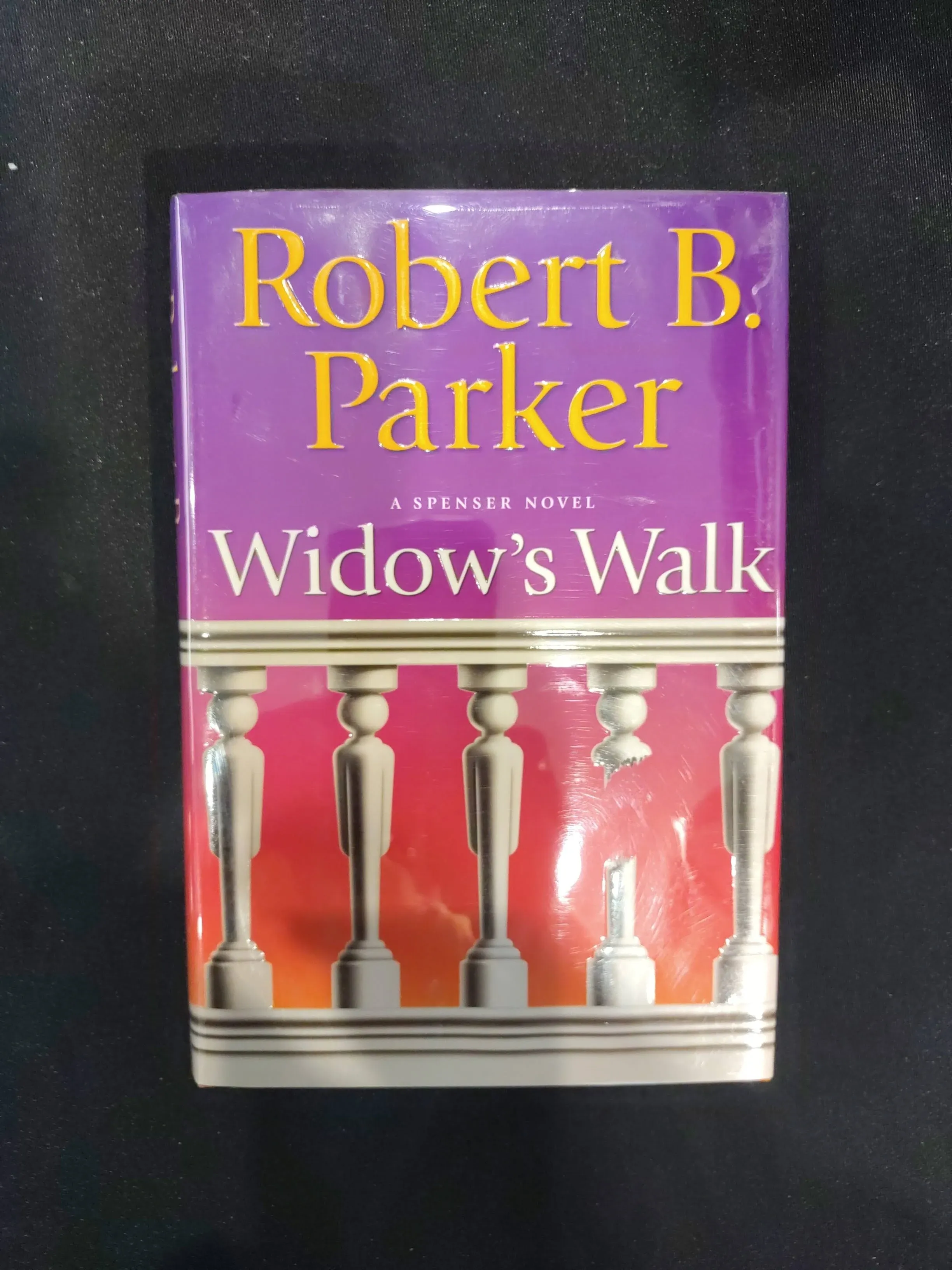 Widow&#39;s Walk: A Spenser Novel (Spenser Mysteries)\xa0Hardcover – March 18, 2002 by\xa0Robert B. Parker\xa0When fifty-one-year-old Nathan Smith,