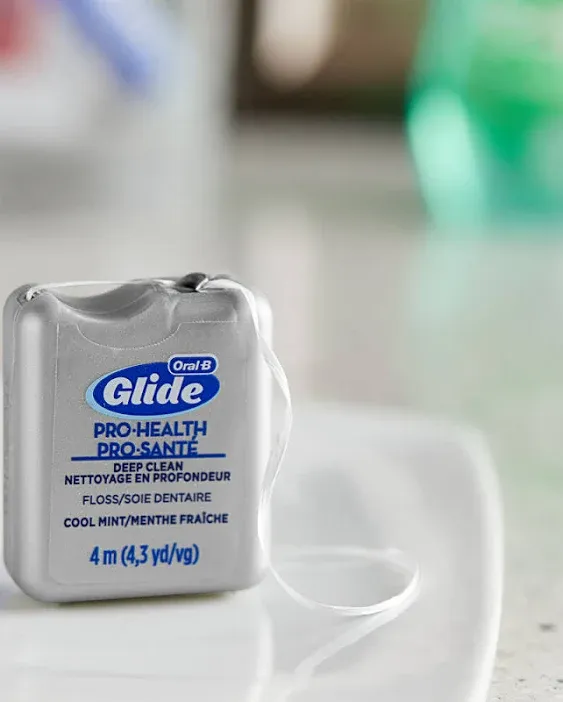 Oral-B Glide 4m Pro-Health Deep Clean Cool Mint Dental Floss 14302