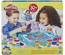 Hasbro Play-Doh On the Go Imagine and Store Studio Playset