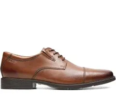 Clarks Tilden Cap Lace-Up Oxford, Wine Leather, Mens 8.5 M