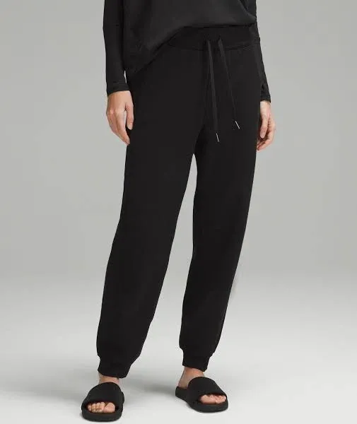 LuluLemon Adapted State High-Rise Jogger in Black