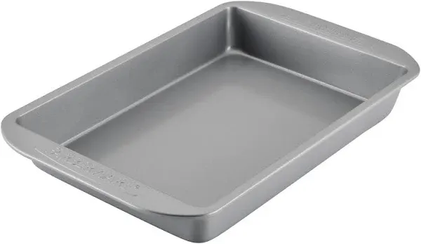 Farberware Nonstick Bakeware Baking Pan / Nonstick Cake Pan, Rectangle - 9 Inch 