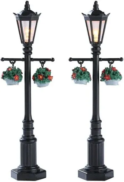 Lemax Old English Lamp Post, Set of 2, Battery Operated (4.5V) #74231