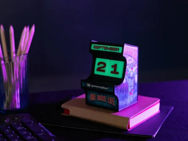 Gameration Mini Arcade Perpetual Calendar | Gaming Accessories For Desk | Gamer Gifts | Cool Calendar | Mini Arcade Machine