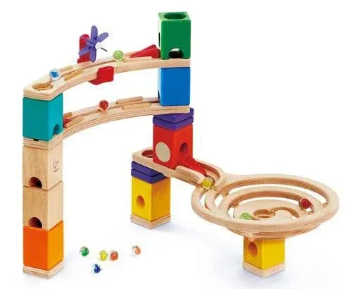 Race to The Finish / Quadrilla Marble Run / Hape