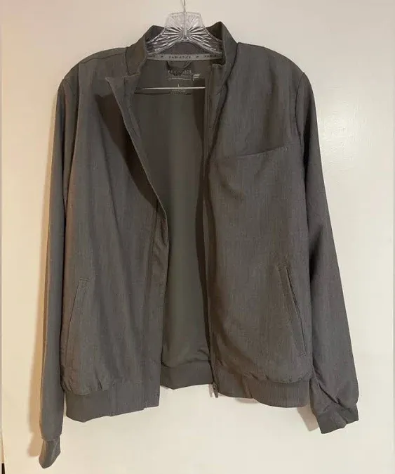 Fabletics Daily 3-Pocket Scrub Jacket (NEW)