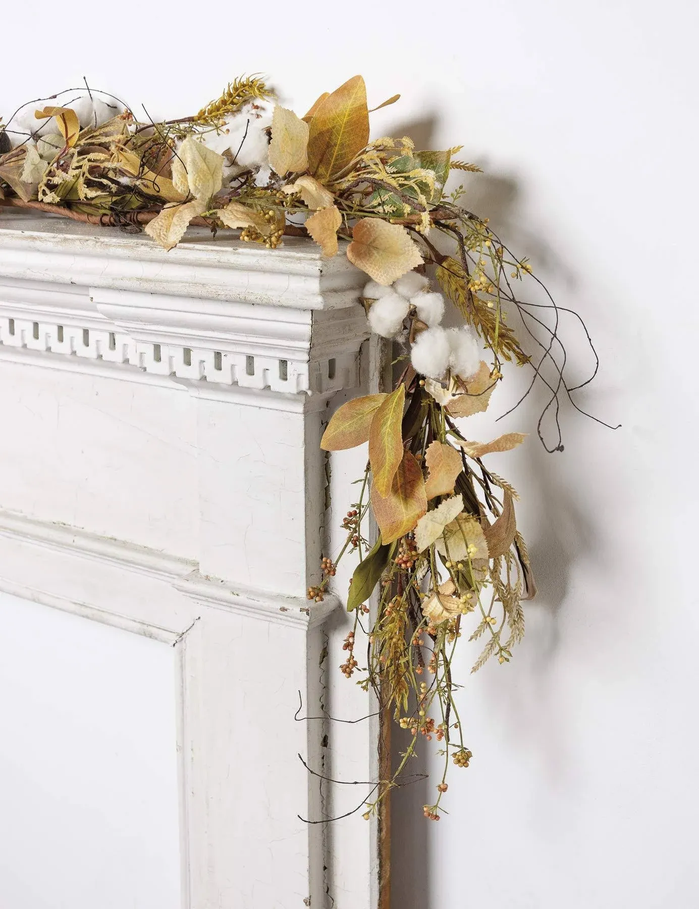 Cotton and Leaves Garland