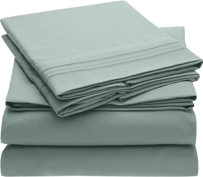 Mellanni Sheet Set Iconic Hotel Luxury Brushed Microfiber, Deep Pocket Sheet, 4 Piece Queen White