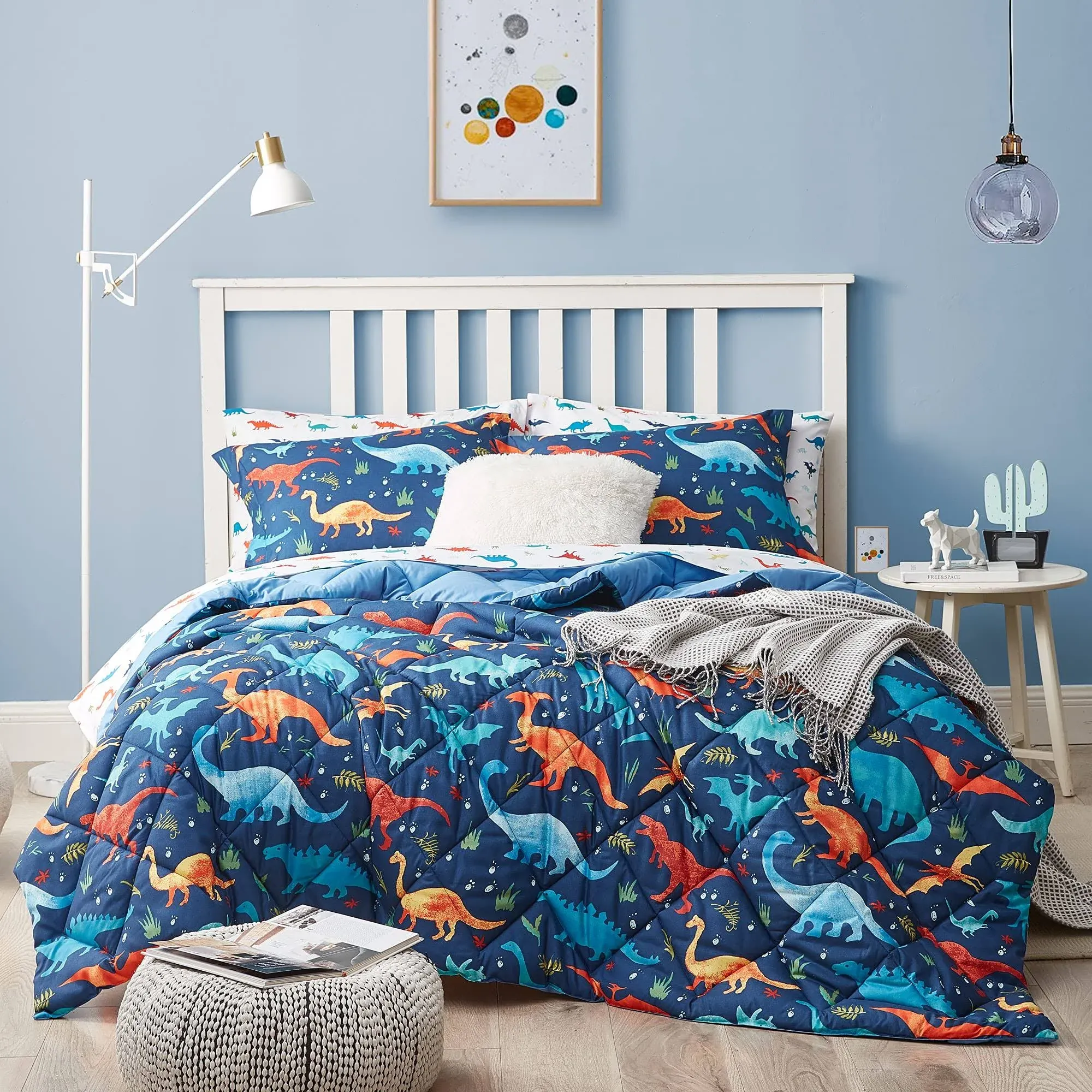 Kids Queen Bedding Comforter Set for Boys, 7 Pieces Soft Lightweight Dinosaur Bedding Queen Set with Sheets, Bed in a Bag, Durable Boys Queen Comforter Set