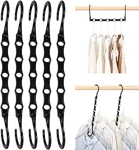 HOUSE DAY Black Plastic Hangers 16 Pack, Space Saving Coat Hangers, Clothes Hanger with Non Slip Hooks, Plastic Clothing Hangers for Closet, Ideal for Everyday Use on Shirts, Coats, Pants, Dress