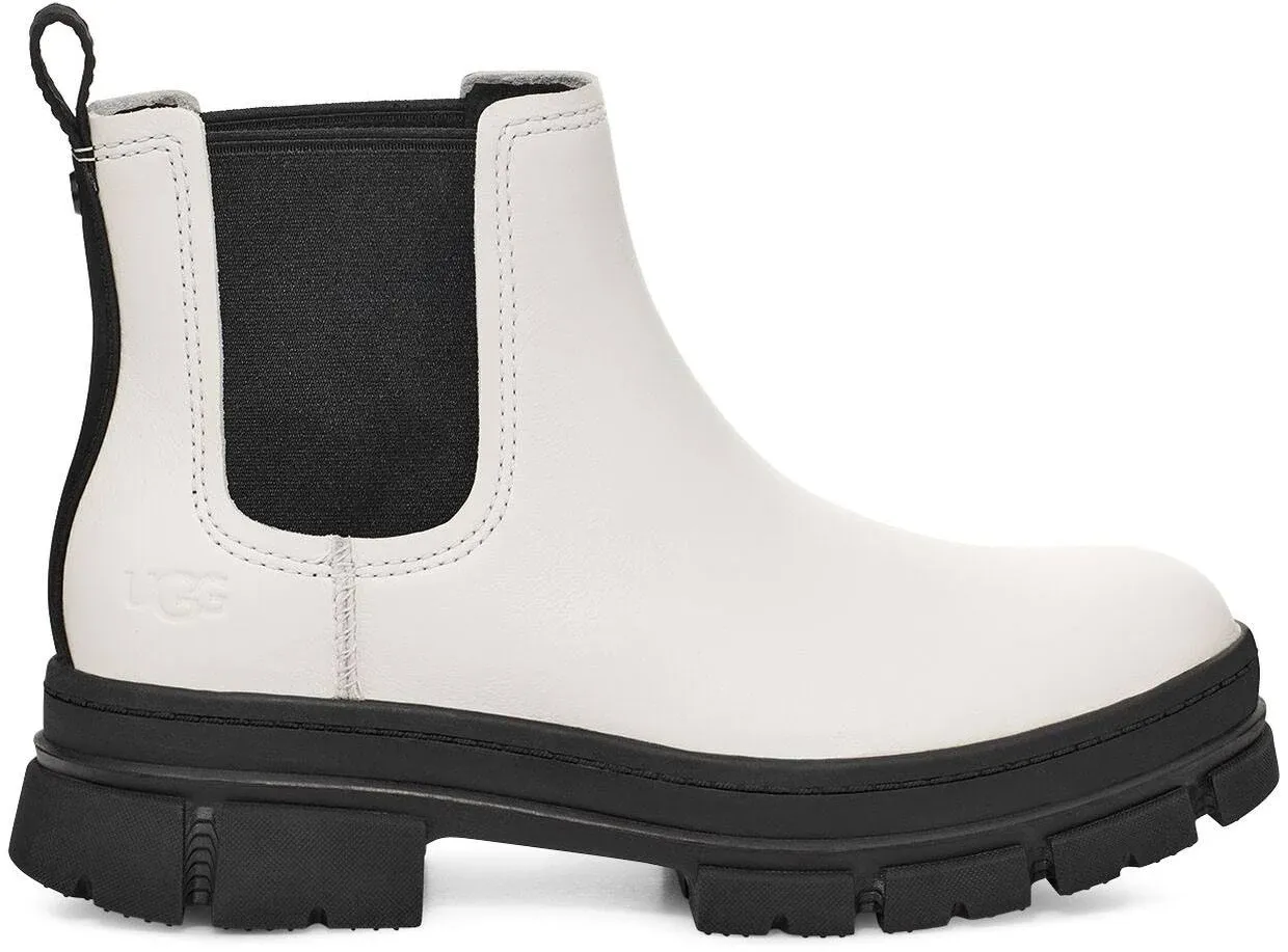 UGG Women's Ashton Chelsea Boot