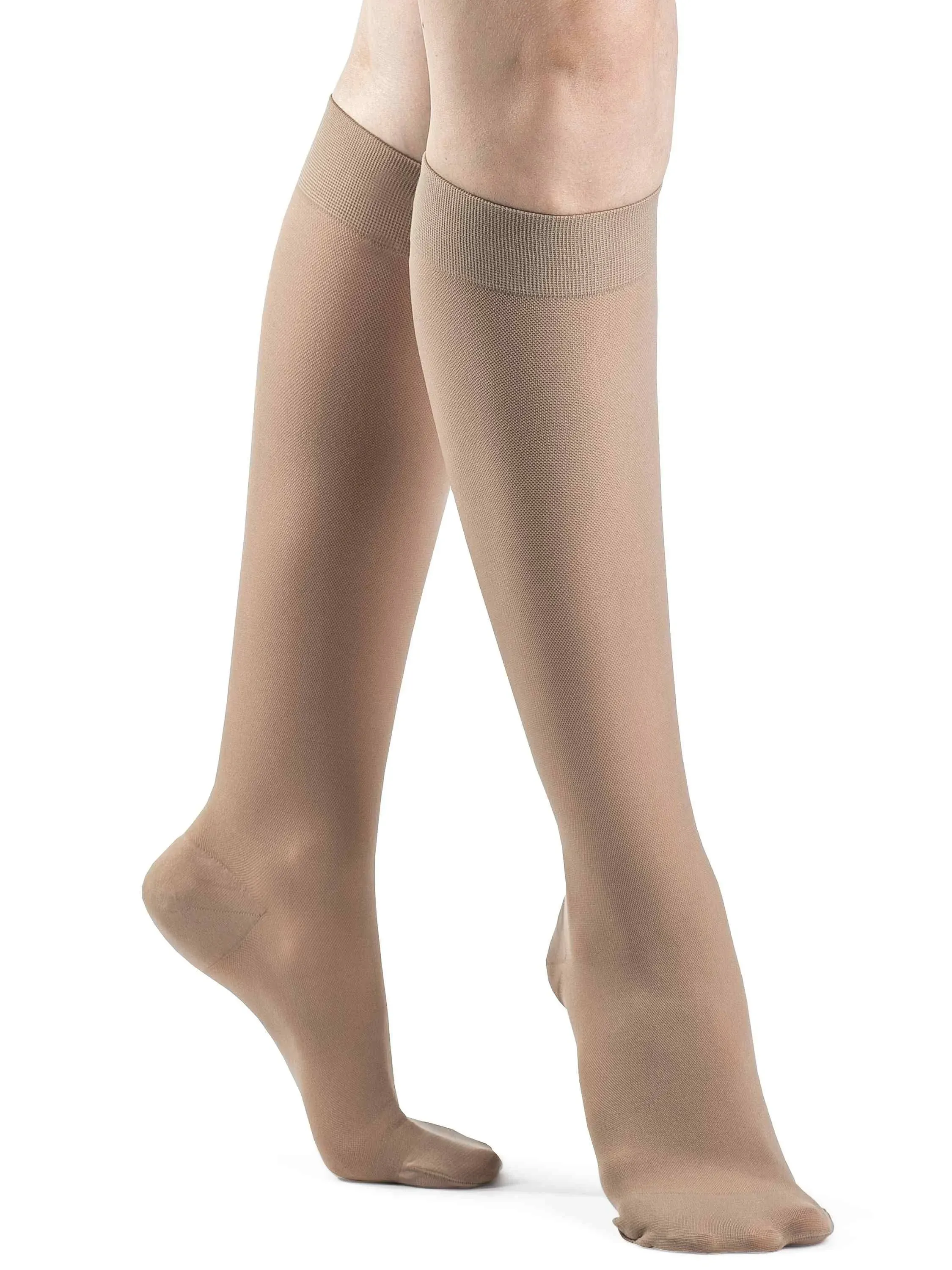 Sigvaris Access for Women 15-20 mmHg Knee High Closed Toe Medium Long