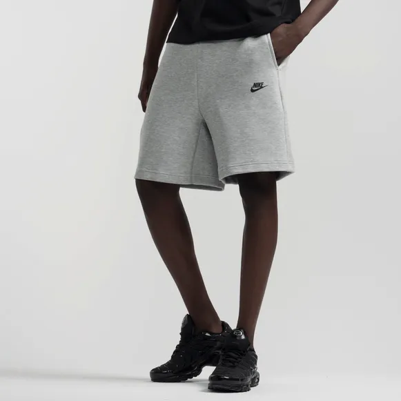 Nike Tech Fleece