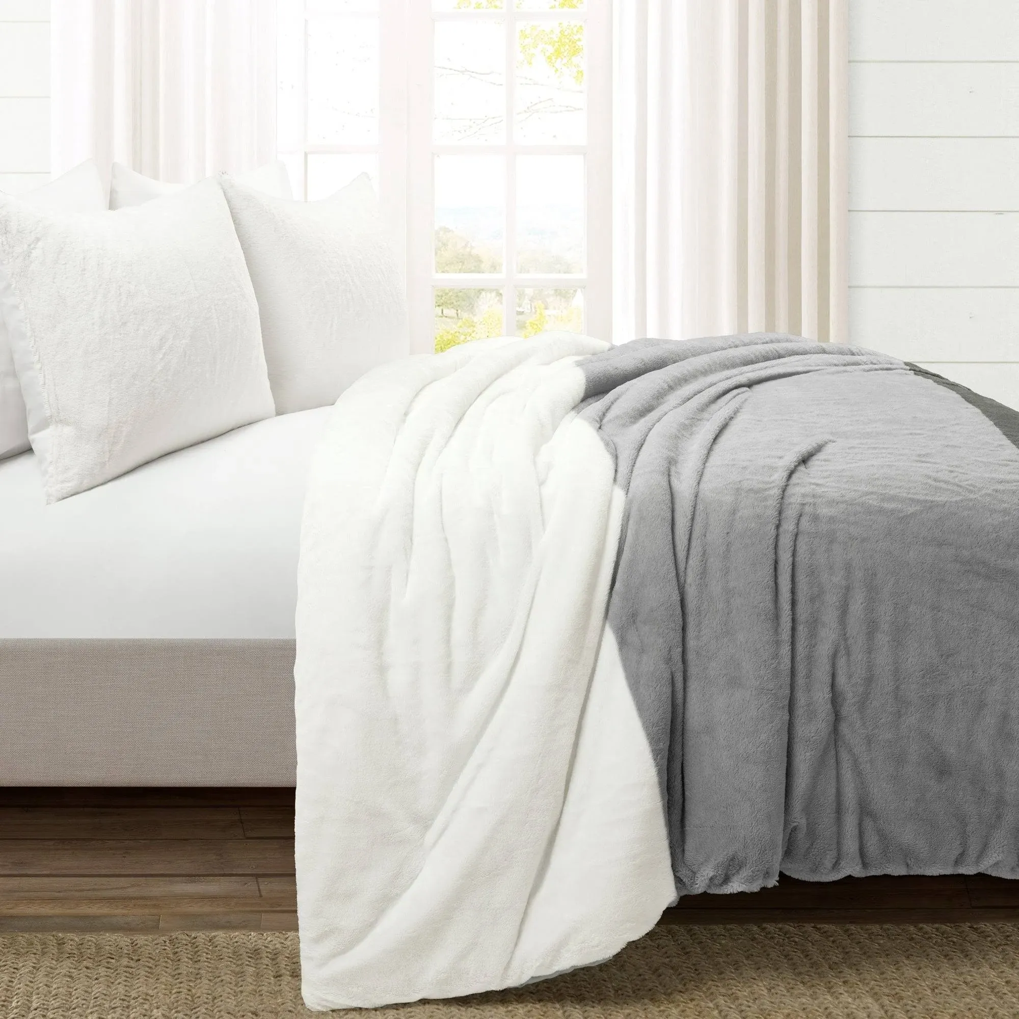 Lush Decor Farmhouse Color Block Faux Fur Comforter Set